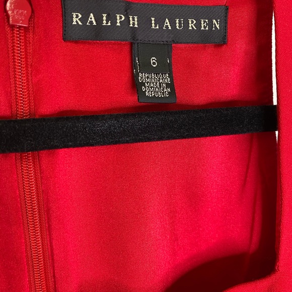 Red Sleeveless Fitted Dress - Picture 2 of 2